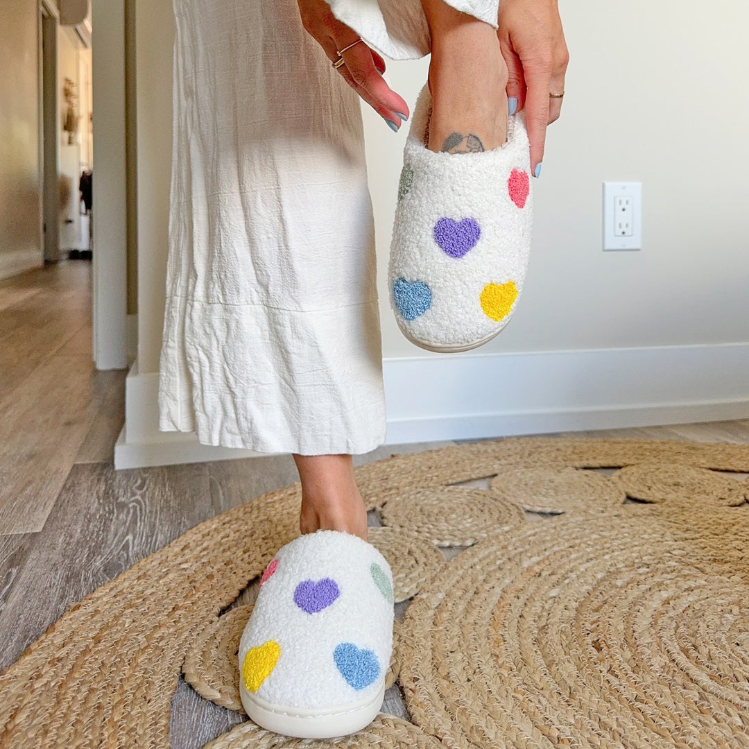 Maison Léa™ | Colourful Heart Slippers