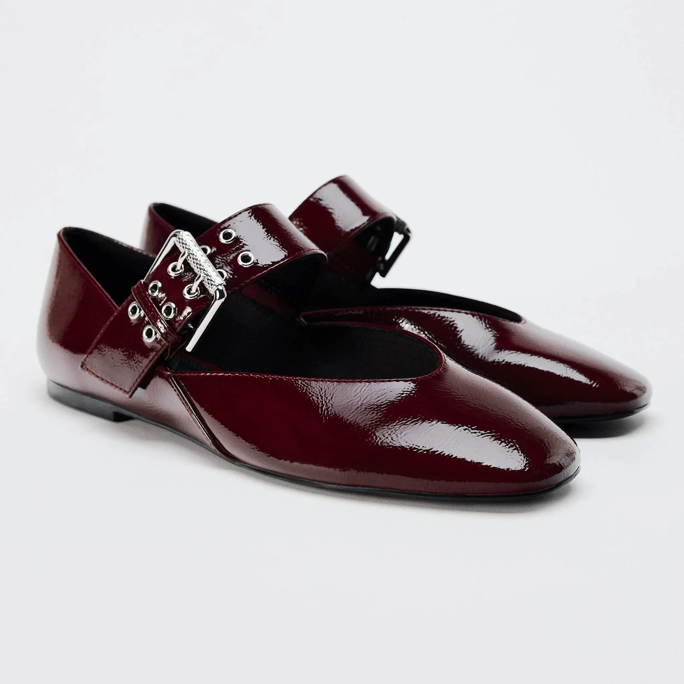 Rosven Pointed Flat