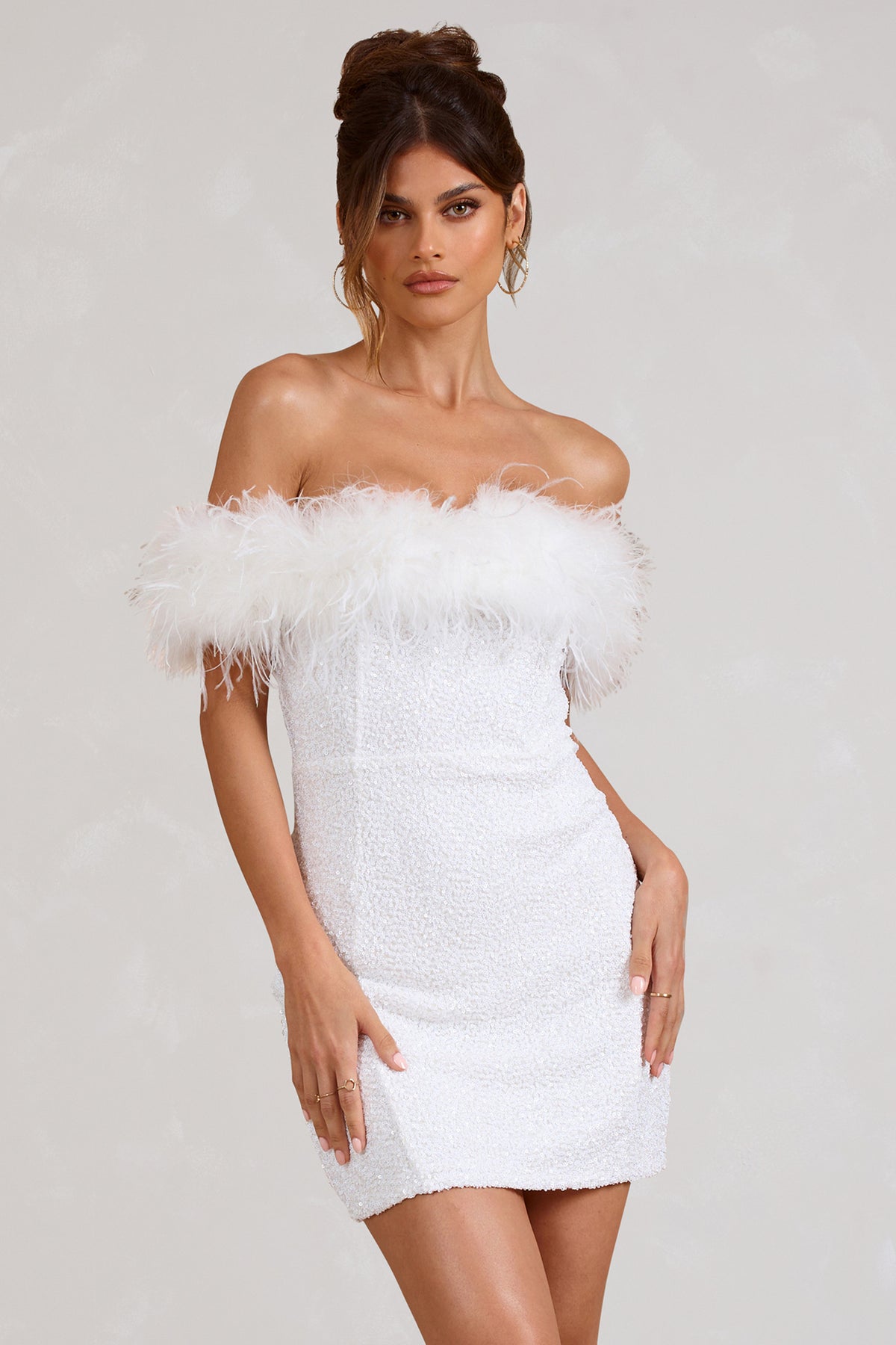 Maison Léa™ | Robe à pailettes avec plumes