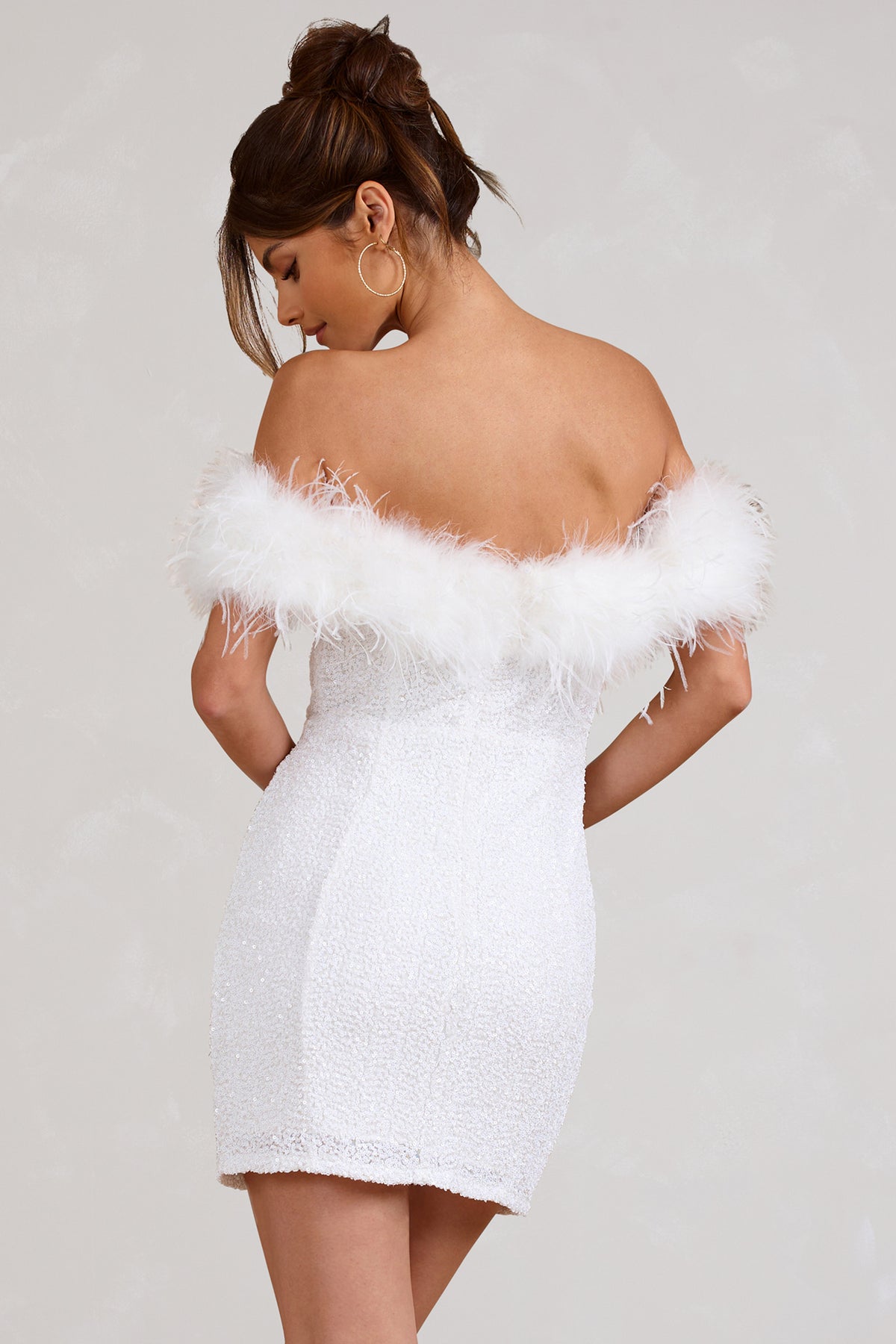 Maison Léa™ | Robe à pailettes avec plumes